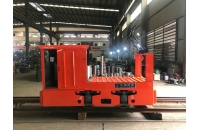 黑龍江礦用CJY3噸架線式電機(jī)車可以拉多少個(gè)礦斗？