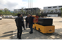 黑龍江浙江客戶來廠驗貨，參觀湘潭鋰電池電機(jī)車運行測試