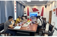 黑龍江客戶參觀考察湘潭電機(jī)車生產(chǎn)廠家